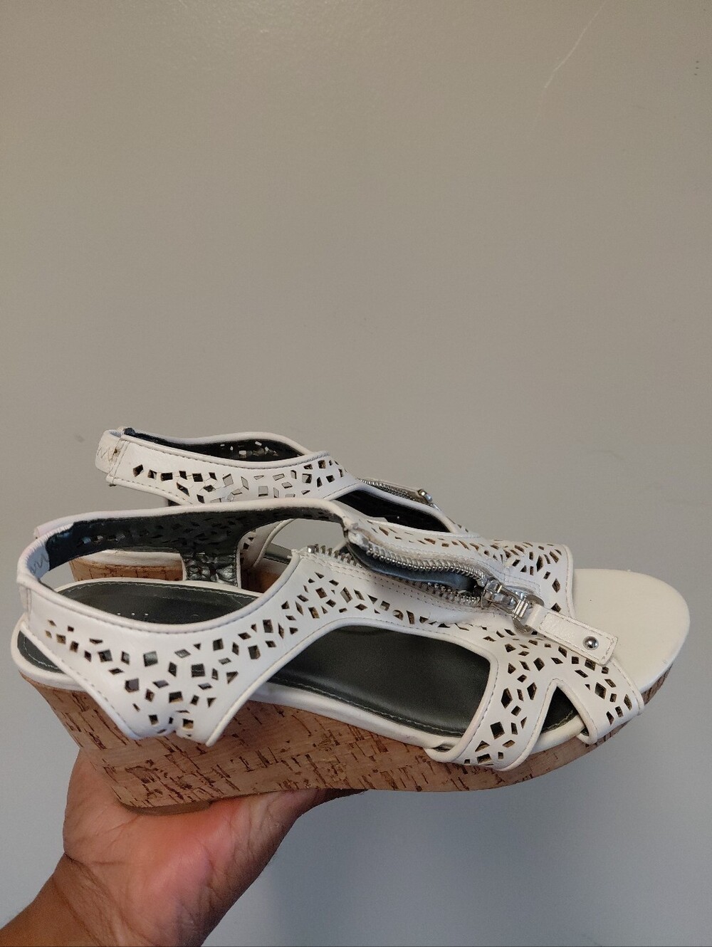 Diba Women's White Perforated Peep Toe Wedge Heels Sandals Size 7.5M